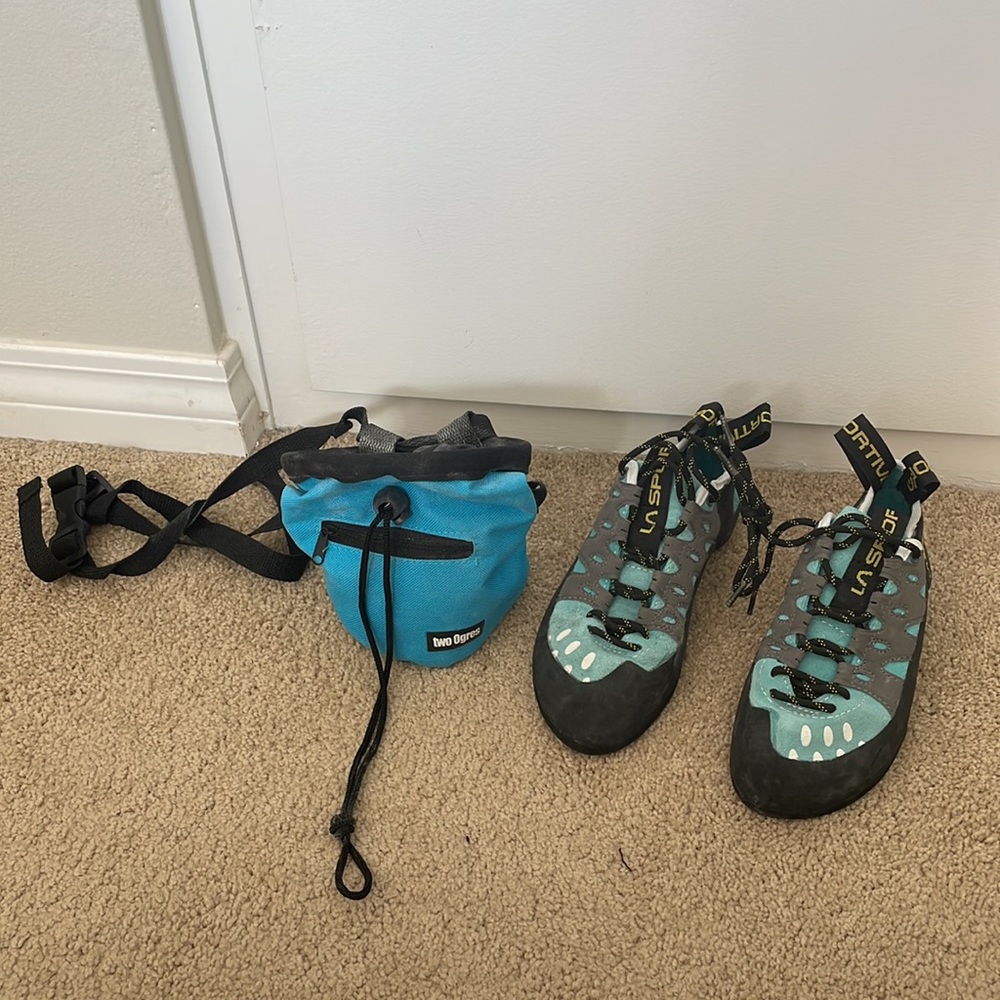 LA Sportiva Womens climbing shoes, Size 4.5